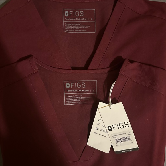 FIGS Maroon / Mulberry Scrub Set - Picture 3 of 4